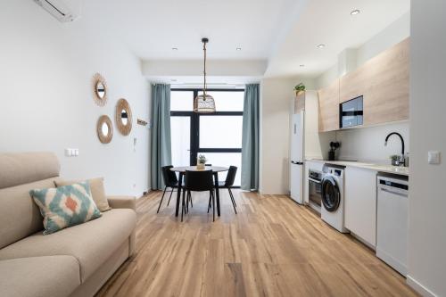 Marina Beach Apartments