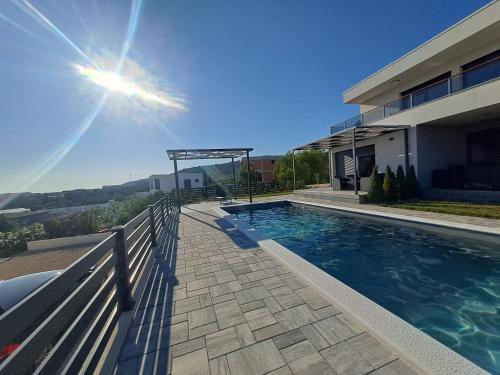 VODICE HILLS