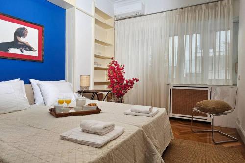 Artistico Two-Bedroom Apartment in Kolonaki