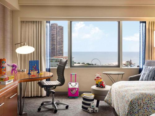 Swissotel Chicago Image