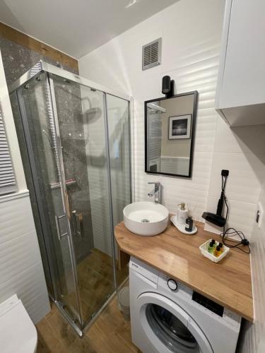 Kylpyhuone majoituspaikassa Apartament Radiowa Premium
