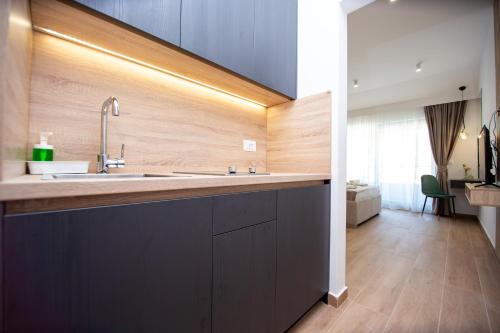 Apartments Sirena - Modern stay with free parking photo 3