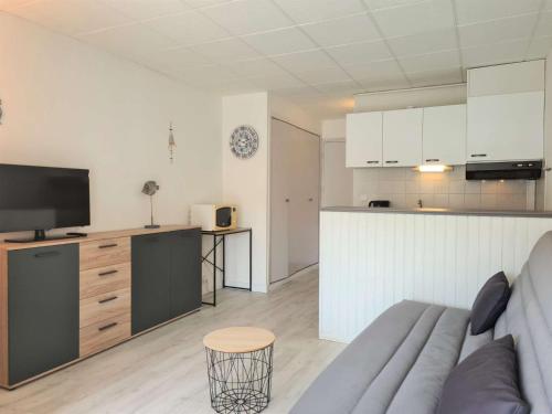 Studio rénové à 50m de la plage du Môle avec parking privé - FR-1-249-398