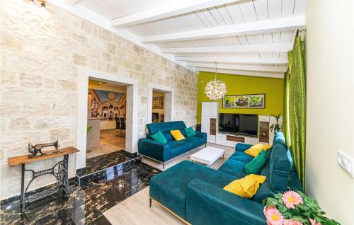 Amazing Home In Kastel Sucurac