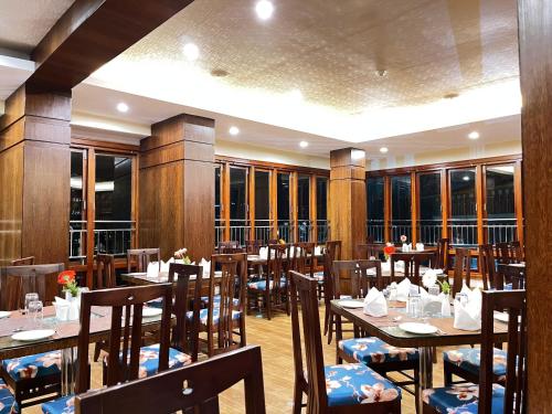 Un restaurante o sitio para comer en Cilantro Unwind Delisso Abode,Gangtok