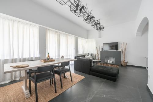 Garden Villa Glyfada