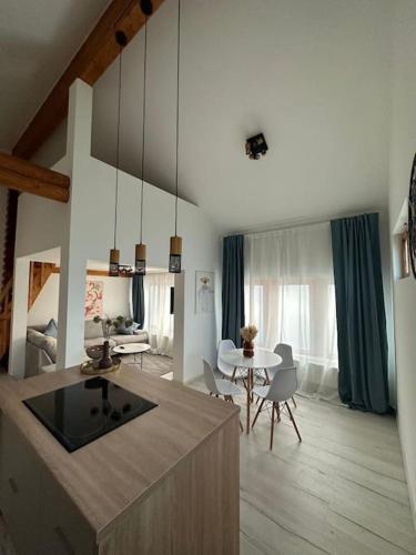 Honka's retreat - wooden beauty