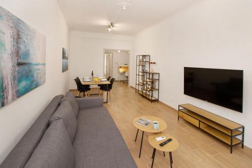 Beautiful apt near the sea by GHH