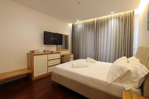 Gallery image of Harbour Hotel in Sarandë