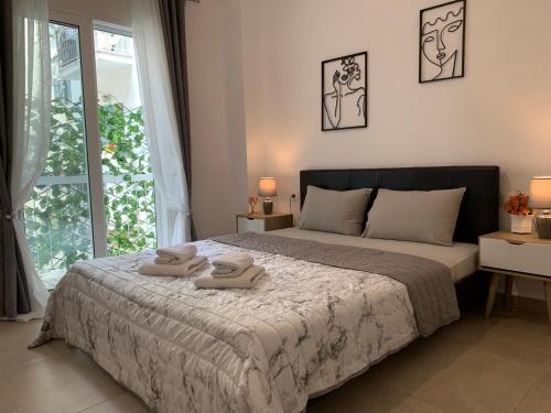 Modern Charm: Stylish Apartment in Central Athens