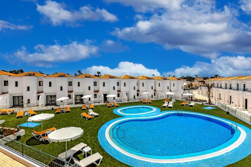 聖米格爾德阿沃納的住宿－Ocean Boulevard Tenerife，游泳池的图片