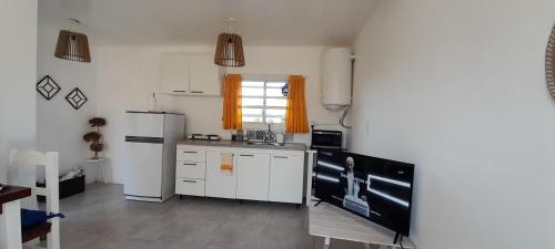 Kuchyň nebo kuchyňský kout v ubytování Casa Tiale - Chapadmalal , Campo y Olas-