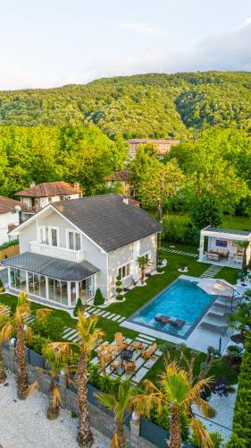 Bazén v ubytování Terra House Sapanca nebo v jeho okolí