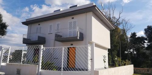 パエストゥムにあるcasa Yellow sul mare con spiaggia privataのギャラリーの写真