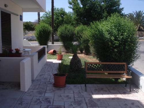 Jardín al aire libre en Greek Islands Studios