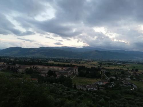 a view of a town with mountains in the background at I Trecento in Padula