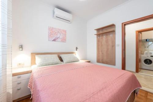 Deluxe Bayview Oasis