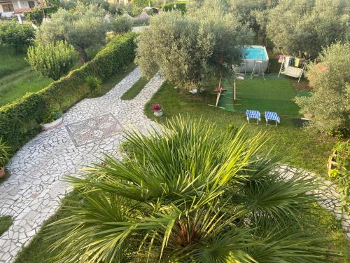 an aerial view of a garden with chairs and trees at Villa Ulivi in Tocco da Casauria