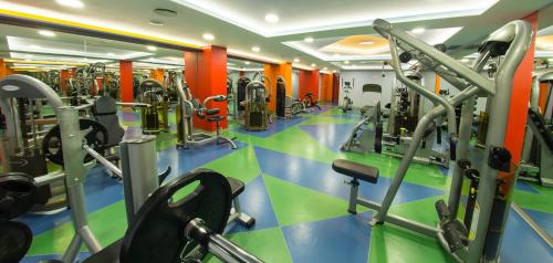 Fitness centrum a/nebo fitness zařízení v ubytování Hotel Mostar