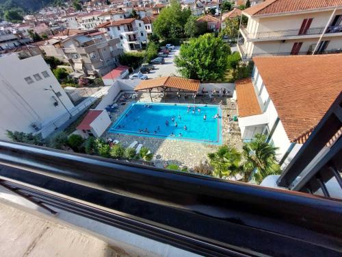 Bazén v ubytování Hotel Edelweiss nebo v jeho okolí