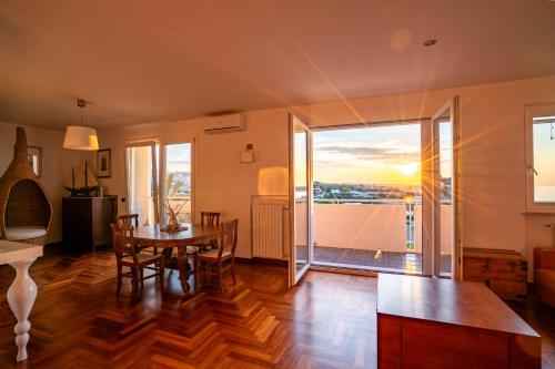 Photo de la galerie de l'établissement Eco di Mare - Apartment, à Polignano a Mare