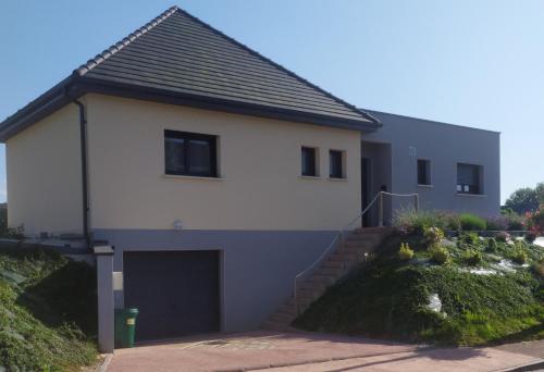 Bygningen som feriehuset ligger i