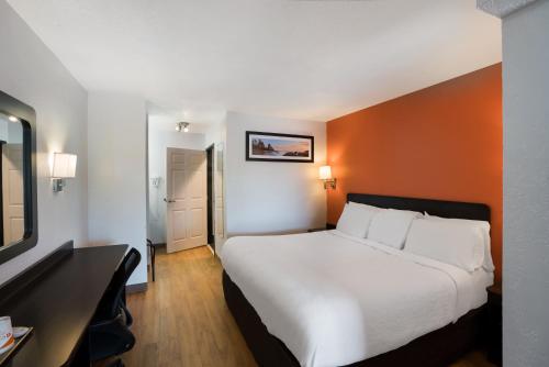 Postel nebo postele na pokoji v ubytování Quality Inn & Suites Junction