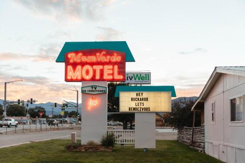 Certifikát, hodnocení, plakát nebo jiný dokument vystavený v ubytování Mesa Verde Motel