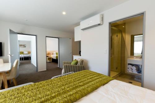 Ein Bett oder Betten in einem Zimmer der Unterkunft 2 on Whiteleigh and 239 on Lincoln Motel