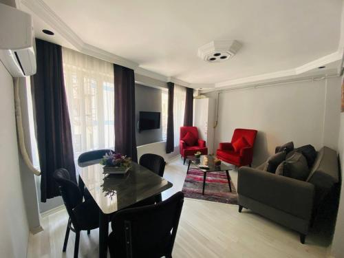 Central Location in Taksim Next to Istiklal Street Two Rooms Apartment