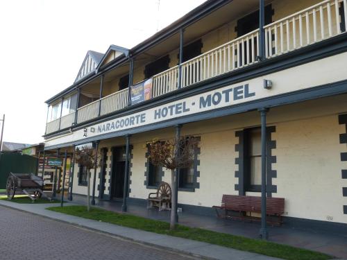 a building with a sign for a historic motel at Naracoorte Hotel Motel in Naracoorte