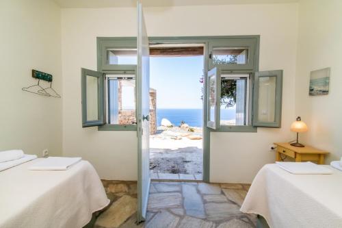Γενική θέα στη θάλασσα ή θέα στη θάλασσα από  αυτή η βίλα