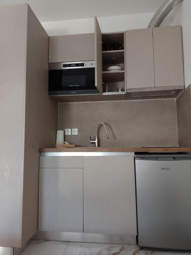 Dapur atau dapur kecil di Ιόλη