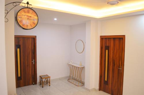 Fotografie z fotogalerie ubytování Ananta - Rishikesh Luxurious 2BHK v destinaci Rišikéš