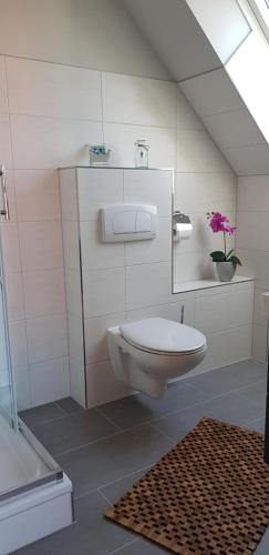 Bilik mandi di Suite Kleine Auszeit