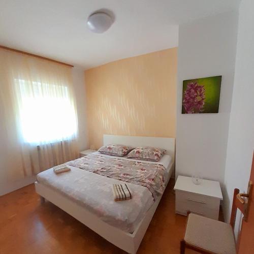 Apartment Ema