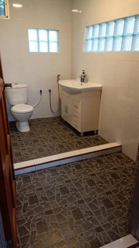 Ванная комната в Kampung B&B Homestay