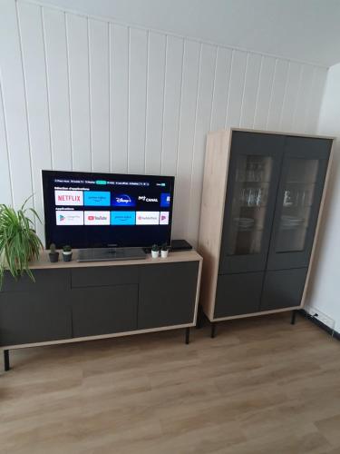 Fotografia z galérie ubytovania Appartement lumineux 2 chambres avec parking et Wifi proche tous commerces v destinácii Besançon