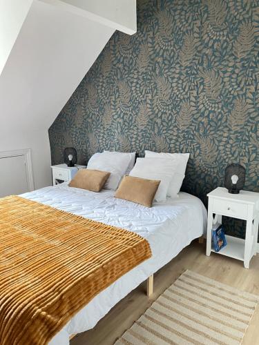 Postel nebo postele na pokoji v ubytování Appartements en hyper Centre de Vendôme