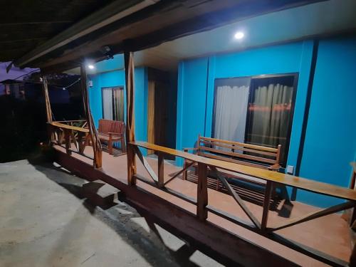 Balkoni atau teres di DRAKEBAY SUN SHINE CASITA
