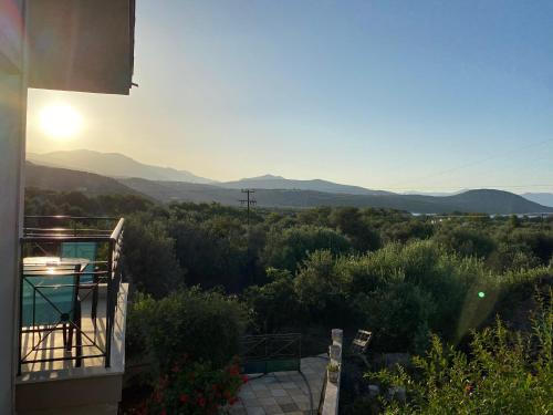 Foto dalla galleria di Dialinas Apartments a Istron