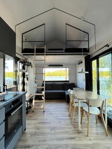 Posezení v ubytování Tiny House - Osada Wilkasy