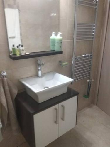 Ένα μπάνιο στο Fully equipped Apartment