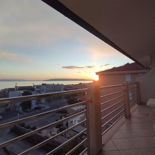 Un balcón o terraza en Apartmani Rudan