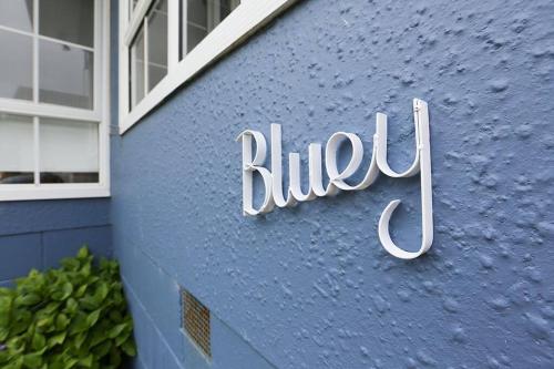 a blue building with the word bililli written on it at Bluey in Warrnambool