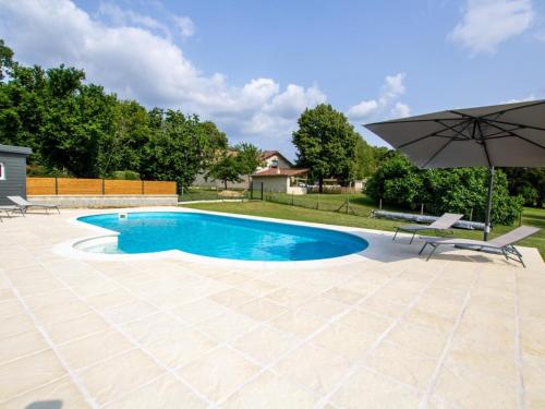 Maison Authentique avec Piscine, Étang Privatif et Confort Moderne en Dordogne - FR-1-616-332