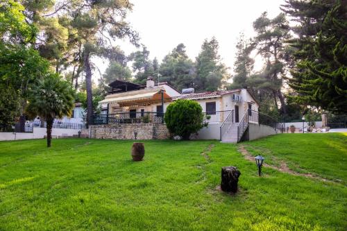 Foto Sani Traditional Forest Villa 1