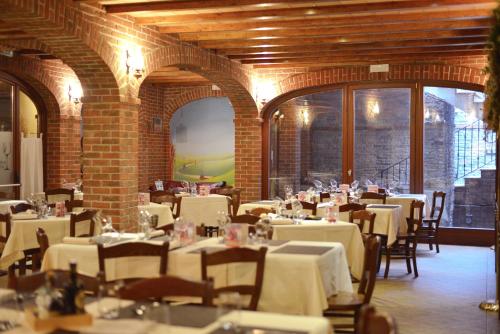 En restaurant eller et andet spisested på AS Hotel Monza