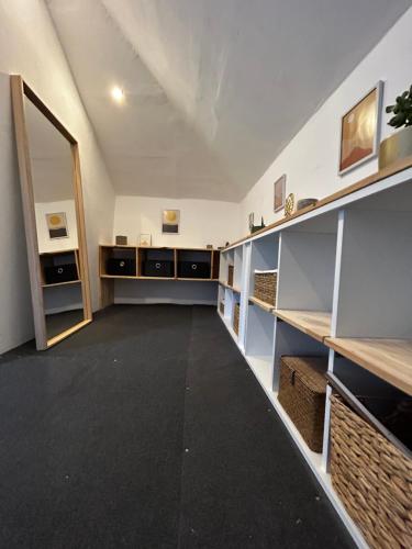 Gallery image of modernes „Tiny House“ in Vŭbel