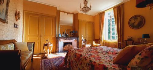 Posezení v ubytování Le Château du Breuil